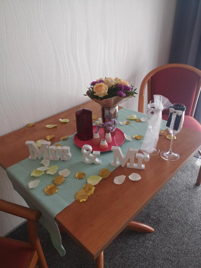 Elmenhorst/Lichtenhagen Pension Elmenhorst מראה חיצוני תמונה